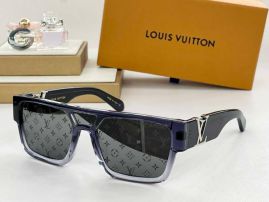 Picture of LV Sunglasses _SKUfw55793374fw